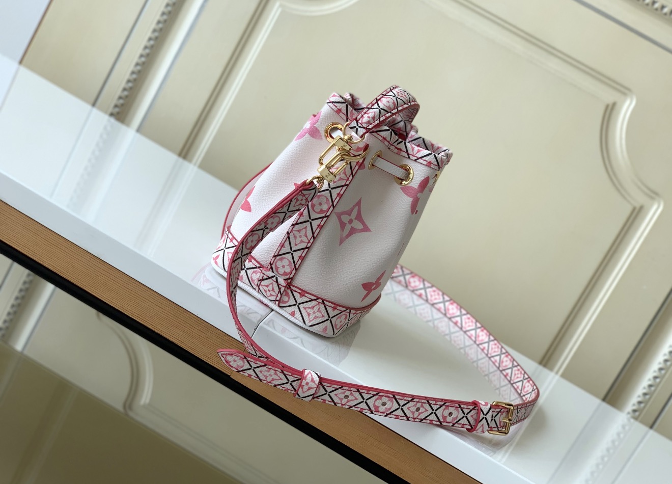 Louis Vuitton Nano Noé By the Pool Limited Edition - 图片 3