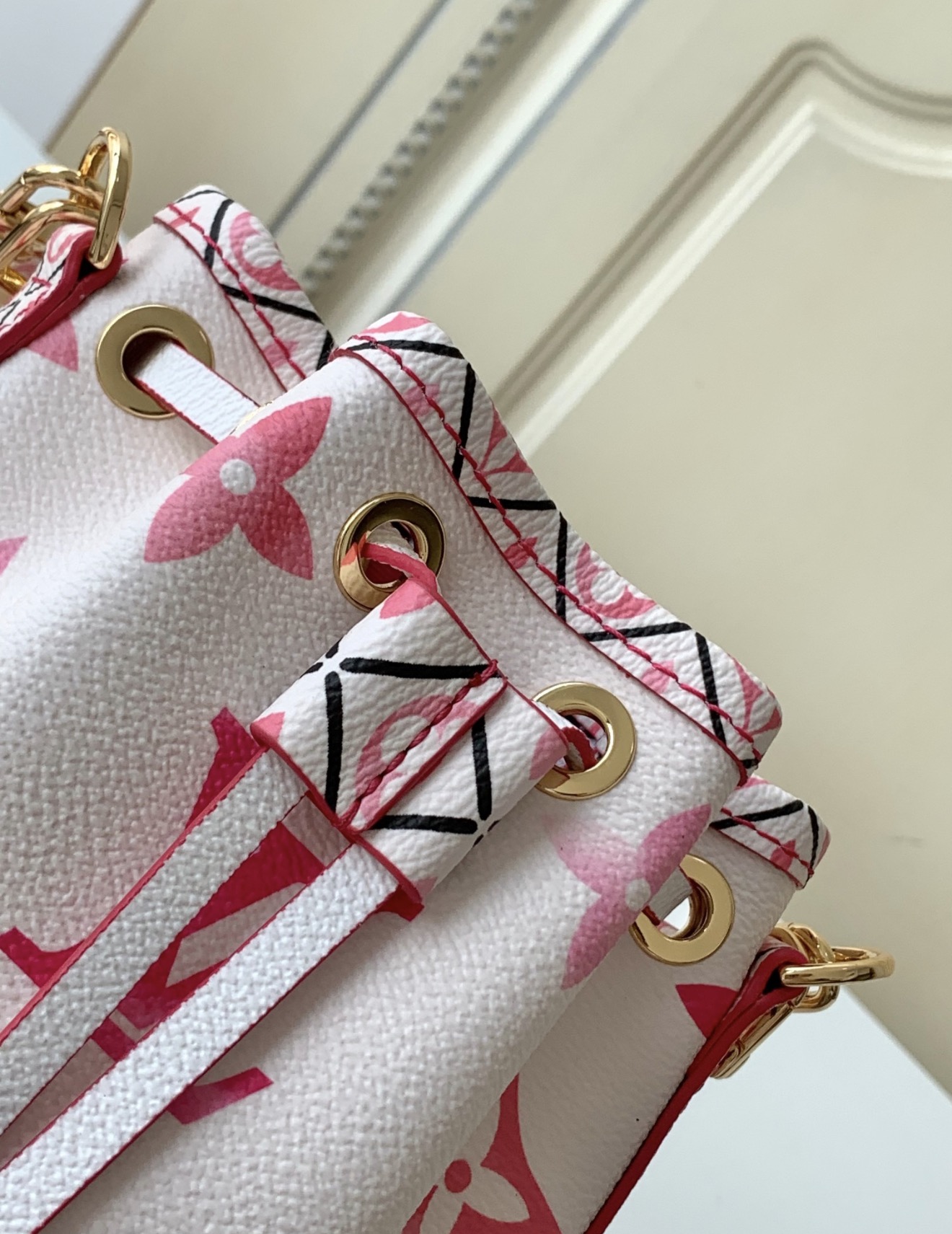 Louis Vuitton Nano Noé By the Pool Limited Edition - 图片 5